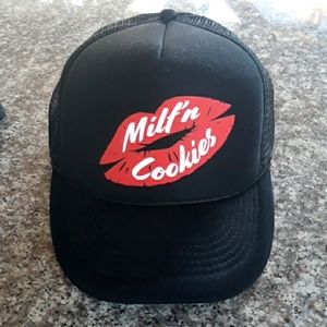NWOT Milf'n Cookies 🍪🙃 trucker hat